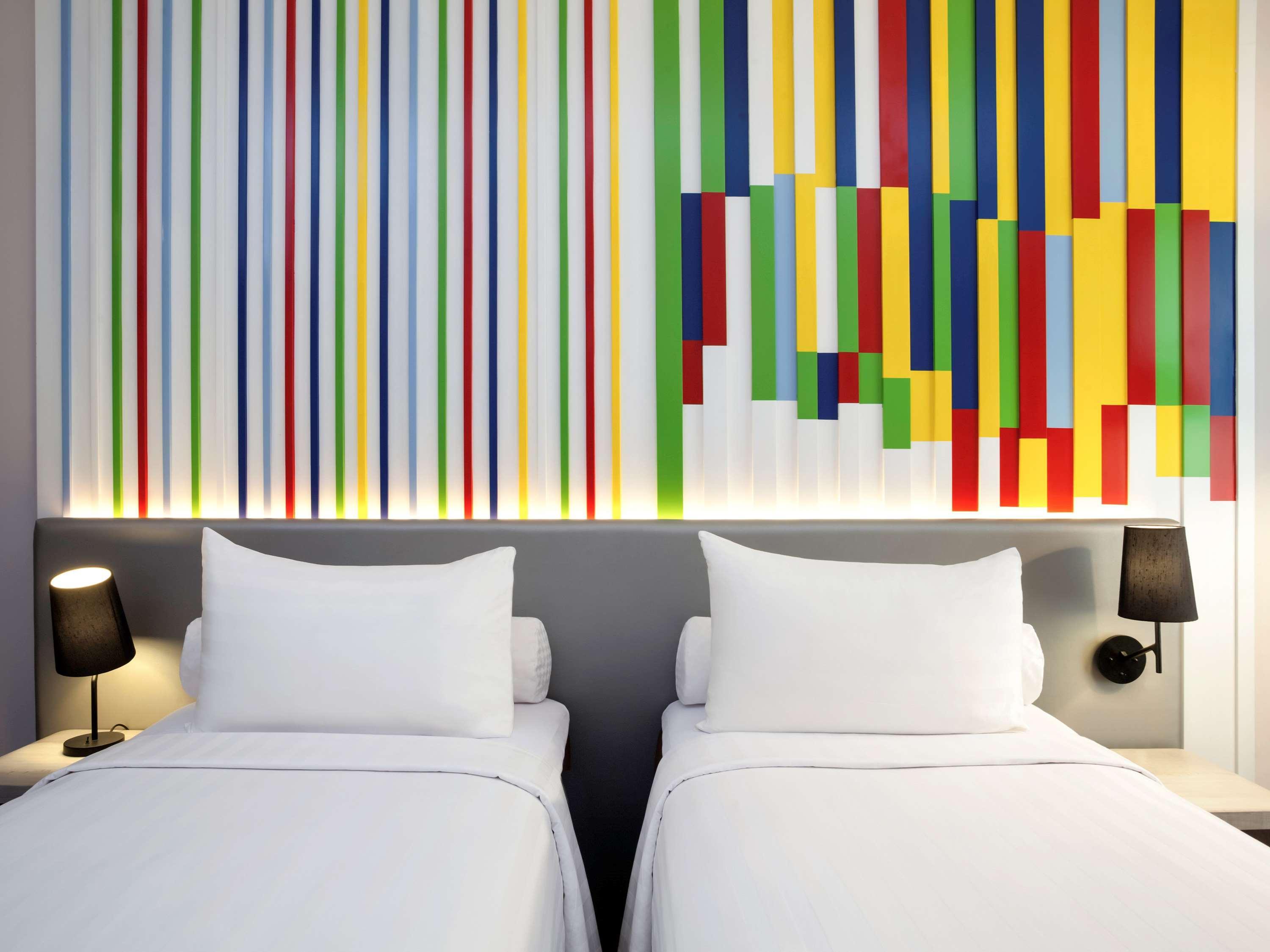 Ibis Styles Jakarta Mangga Dua Square Exterior foto